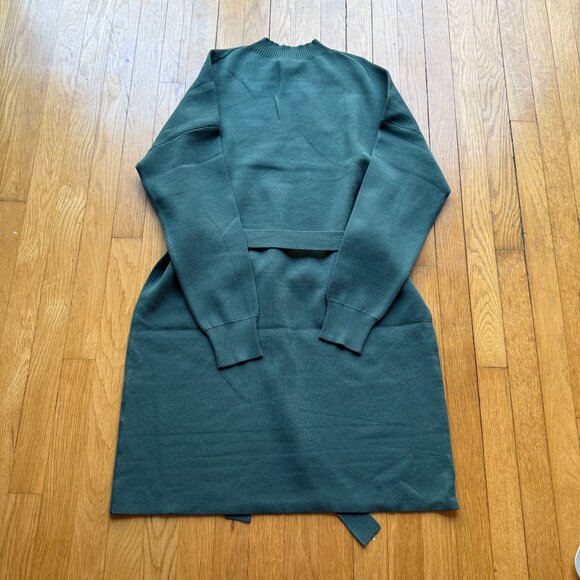 Elegant Green Women's Dress - Picture 14 of 16